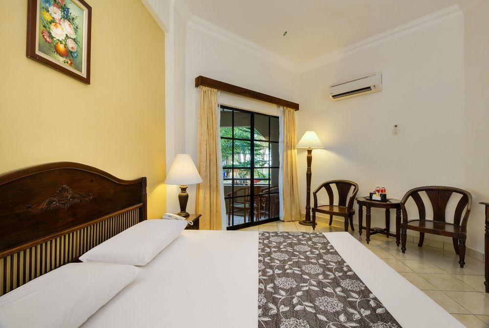 Eastana Cherating Beach Resort Extérieur photo